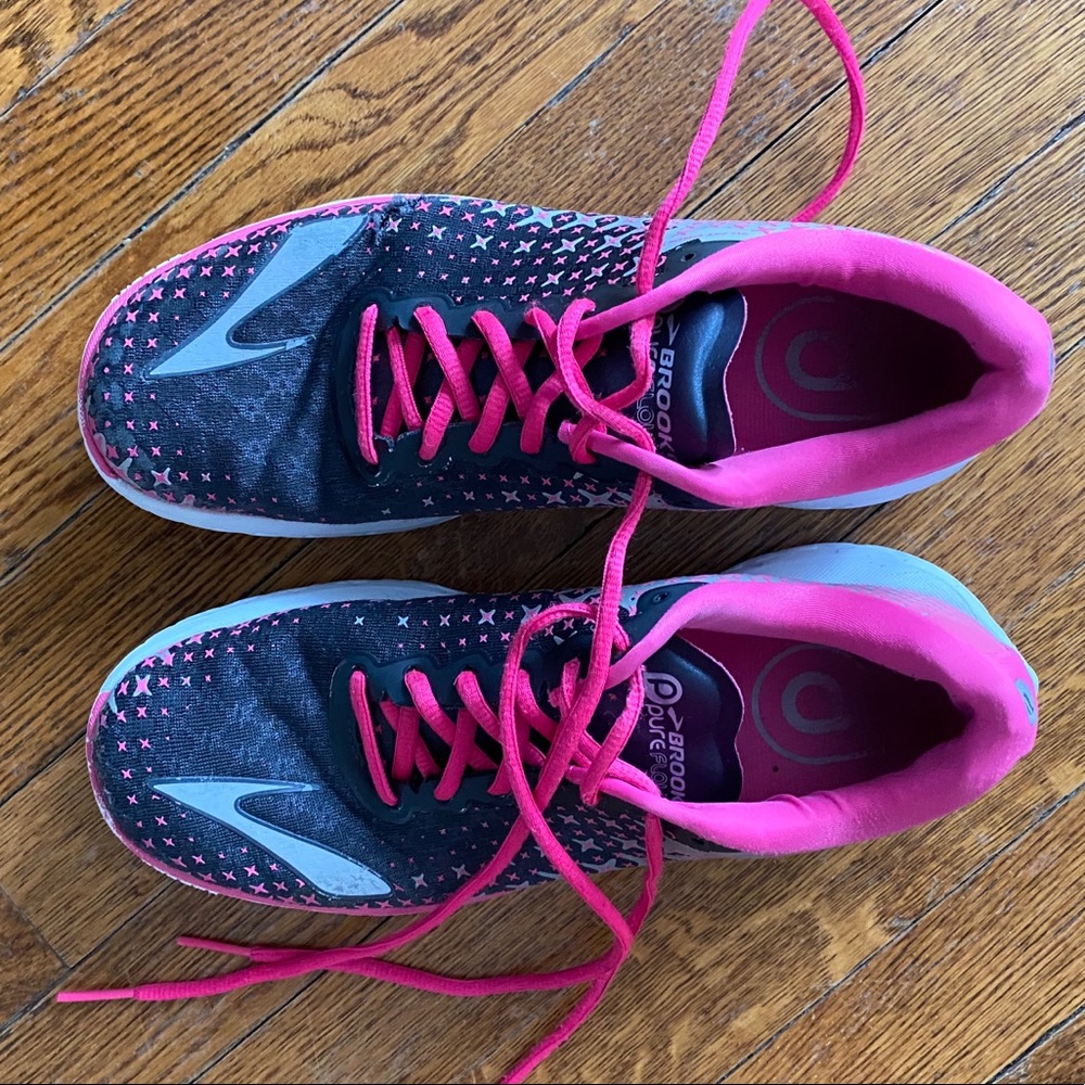 Running Shoes